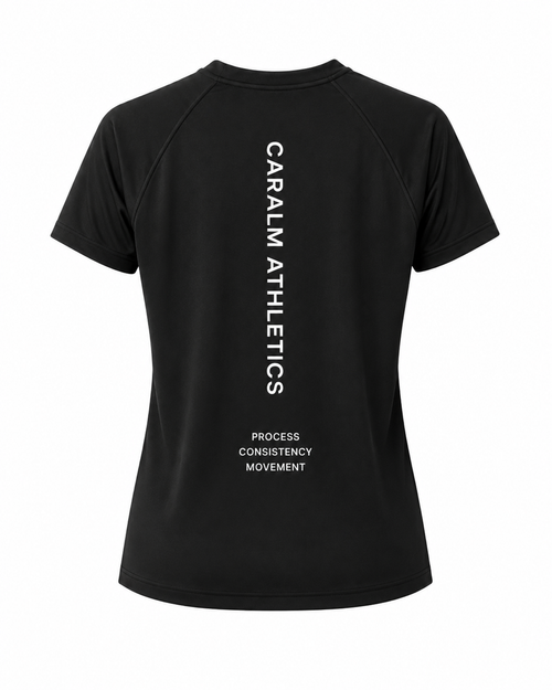 CARALM Athletics Performance Tee Women espalda con tipografía vertical